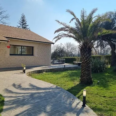 Проживание в семье Evasion - Jaccuzzi Et Petit Dejeuner Клермон